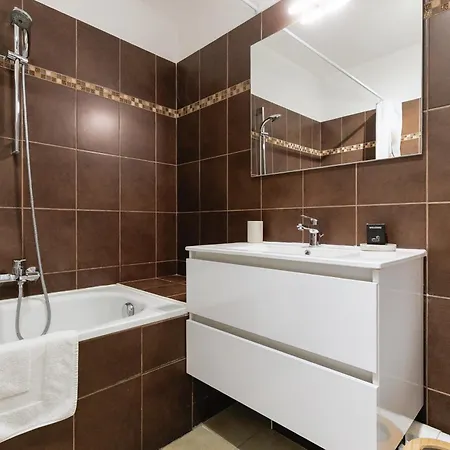 Maria Yourhosthelper Apartamento Cannes